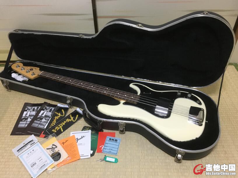 2 09年Fender American Standard Precision Bass 6500RMB.jpg