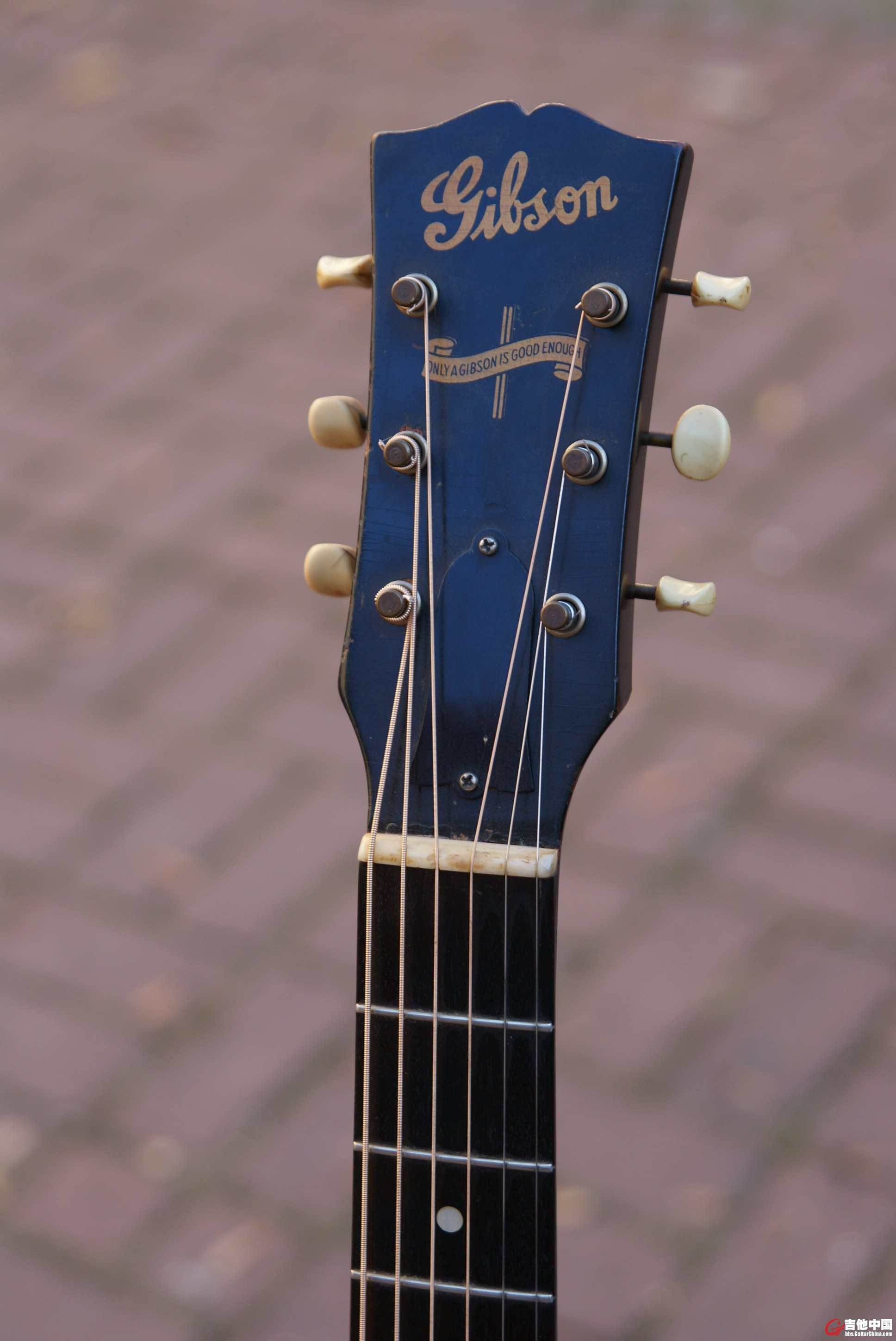 headstock.jpg