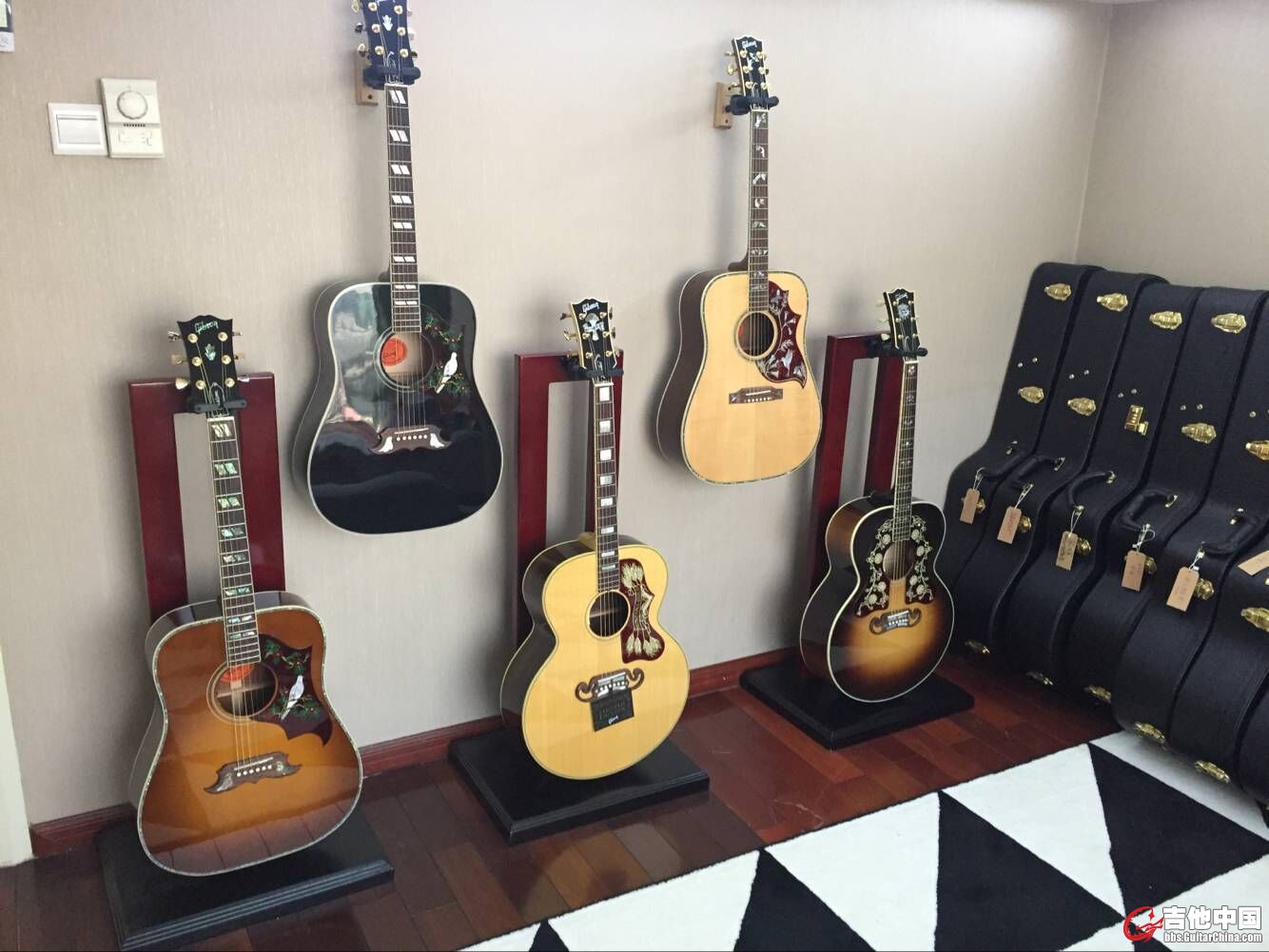 高端Gibson型号陈列特价