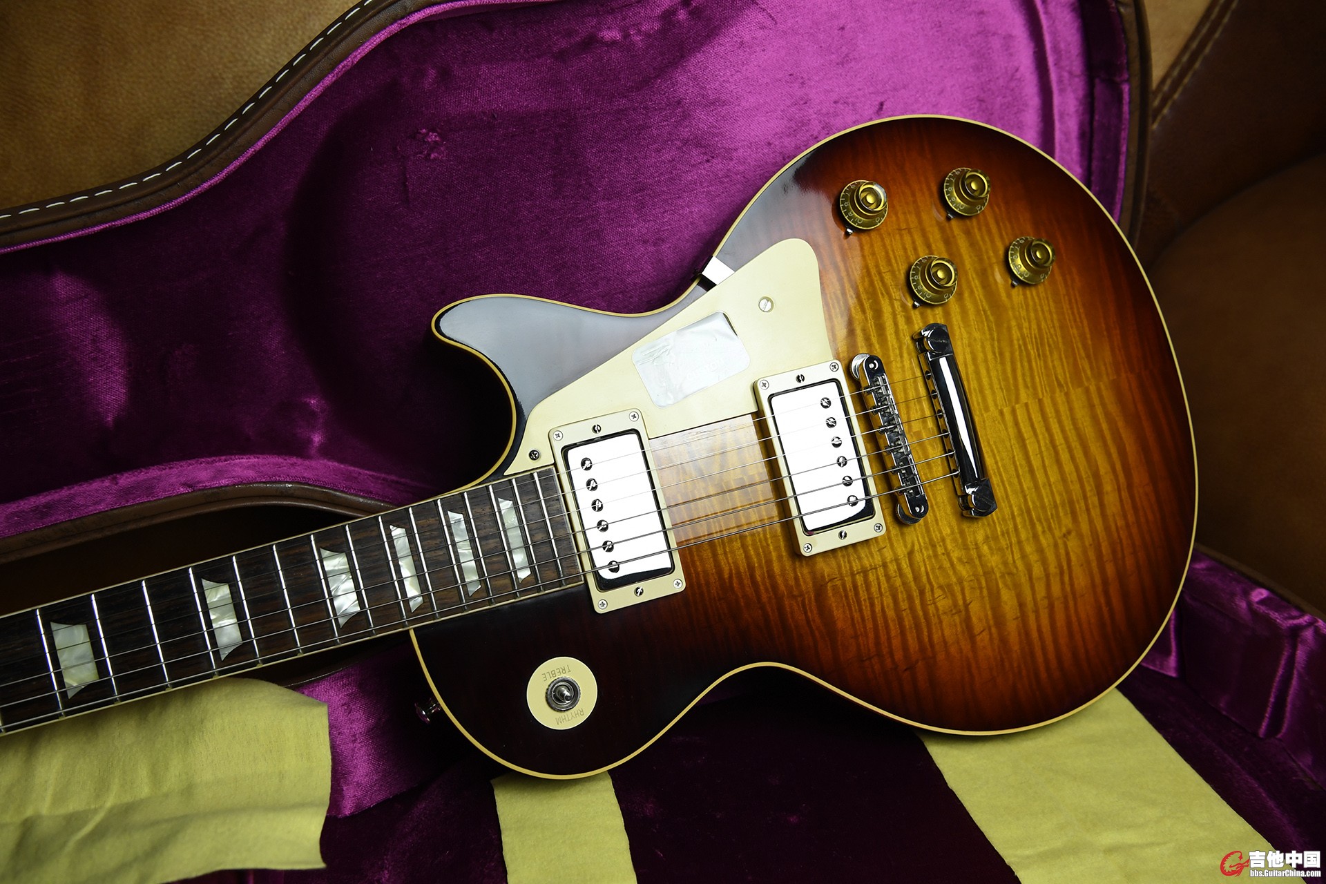 Gibson R9 True Historic_1.jpg