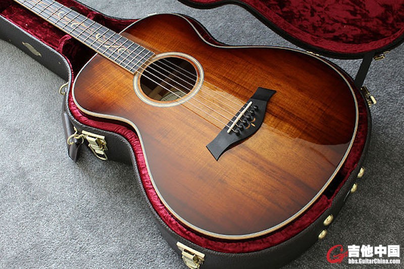 Taylor K22e 12 Fret