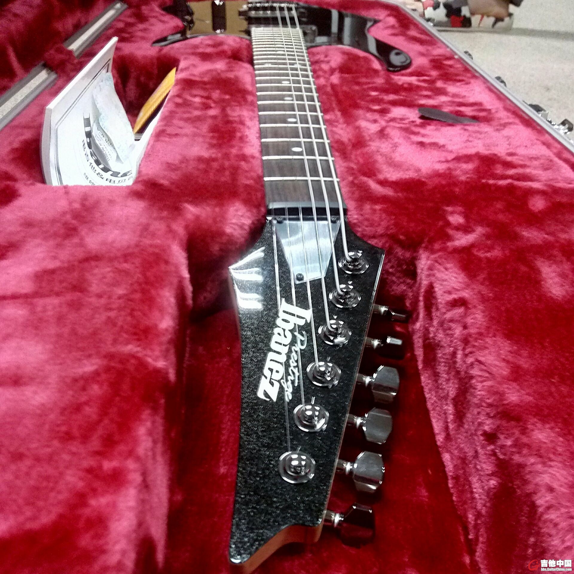 IBANEZ03.jpg