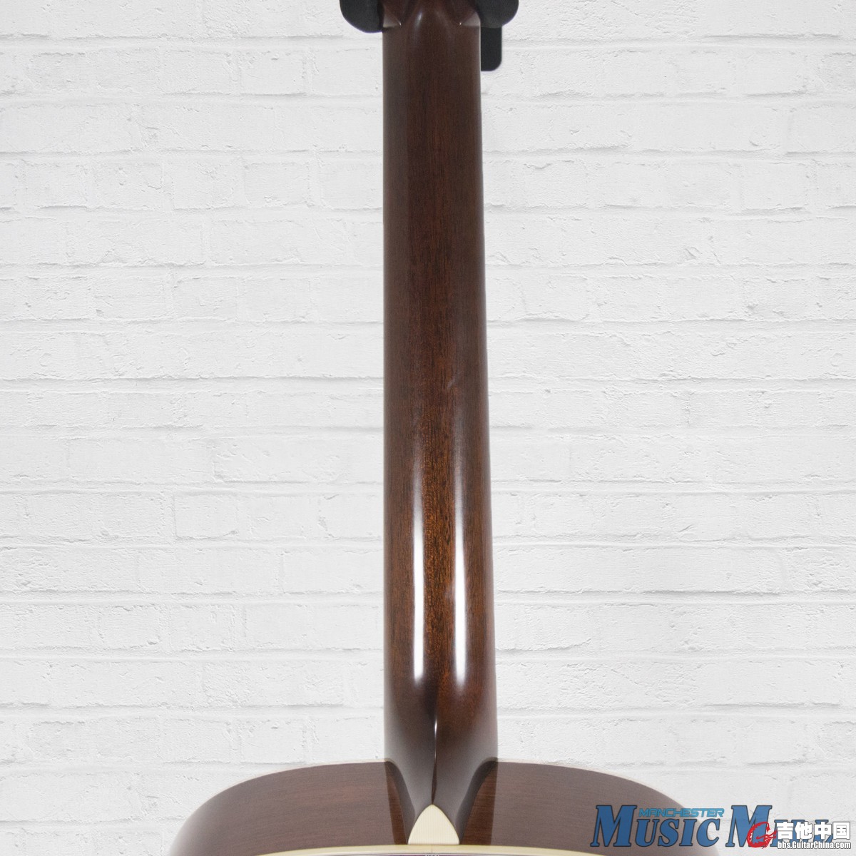 Martin_D28_Authentic_1937_Acoustic_Guitar_Natural-005__22831.1496854443.1280.1280.jpg