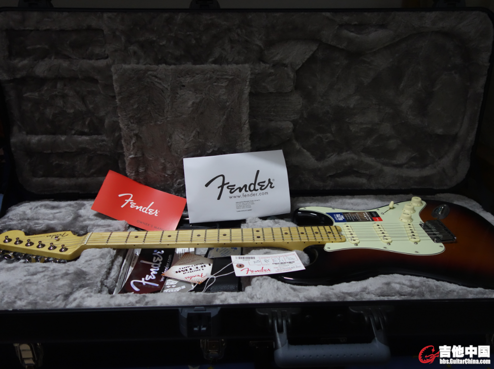 诚意转让近乎全新美精Fender American Elite Stratocaster strat 011