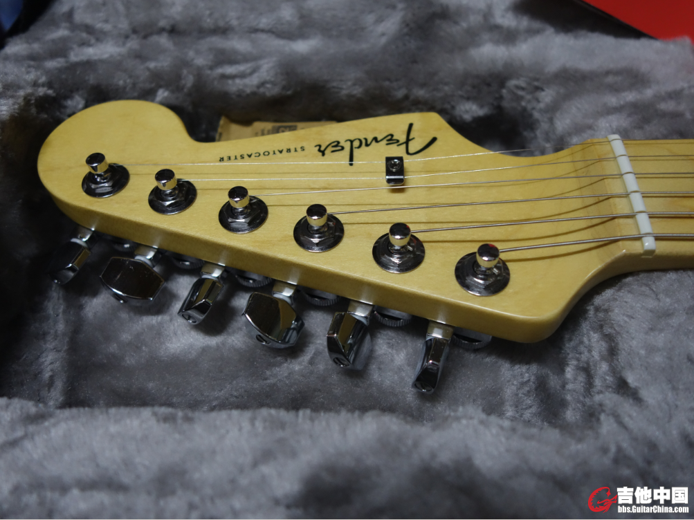 诚意转让近乎全新美精Fender American Elite Stratocaster strat 011