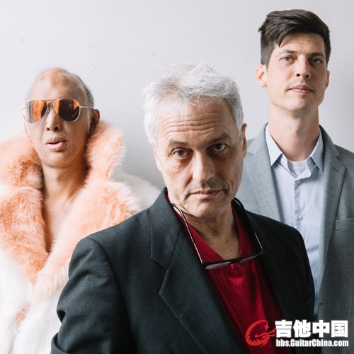 MARC RIBOT'S CERAMIC DOG