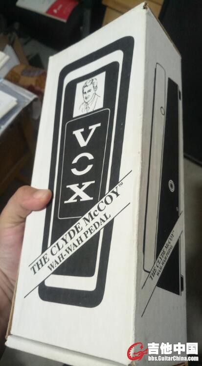 VOX V848.jpg