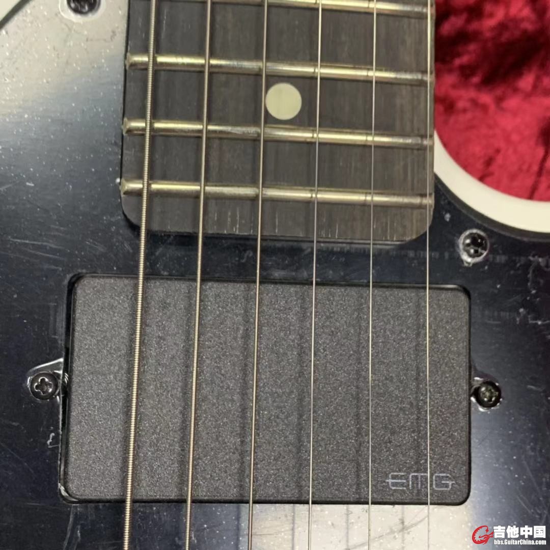 JIM ROOT 拾音器琴颈.jpg