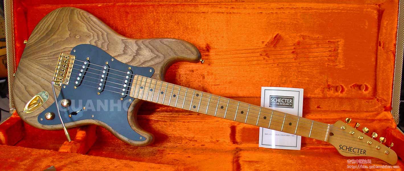 STRAT 款,几乎所有的吉他牌子都会仿FENDER