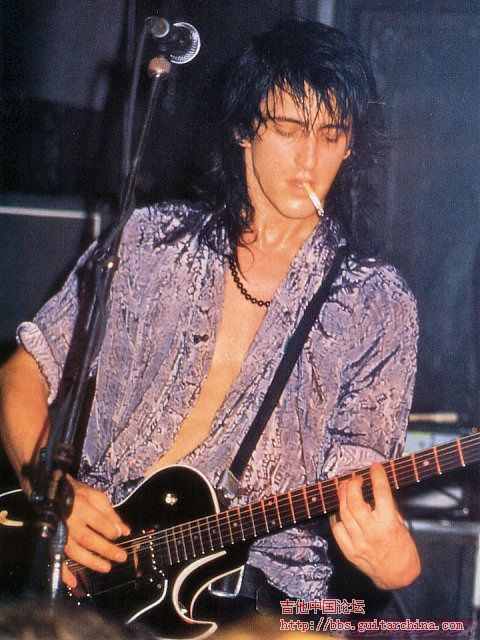 Izzy Stradlin (12).jpg
