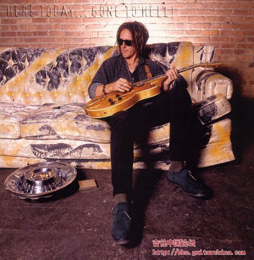 Izzy Stradlin (10).jpg