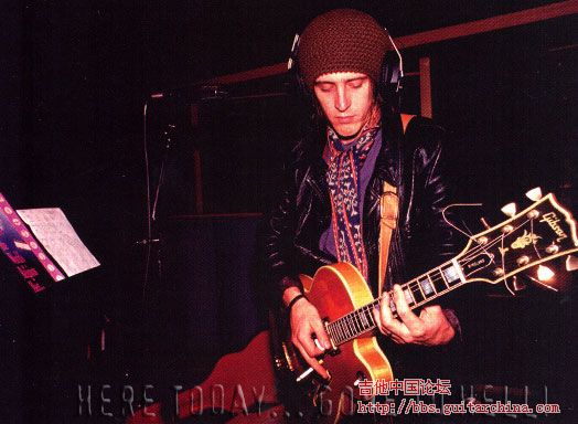 Izzy Stradlin (11).jpg