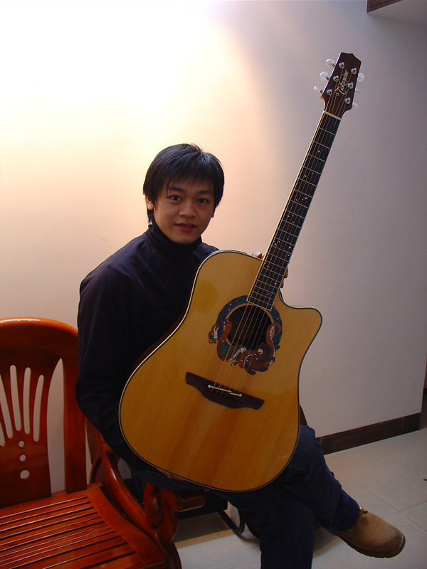 takamine-1.jpg