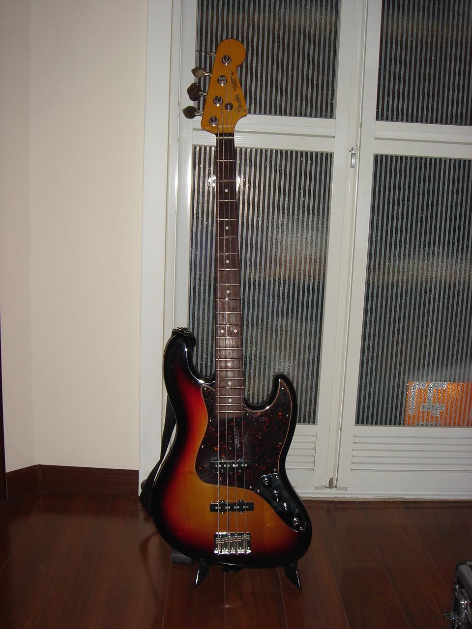 Fender Japan JB62-83US