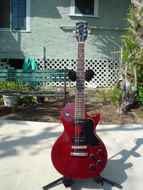 GIBSON LES PAUL SPECIAL.jpg