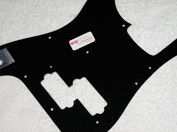 WD 70s' Fender P-Bass Pickguard 06.jpg