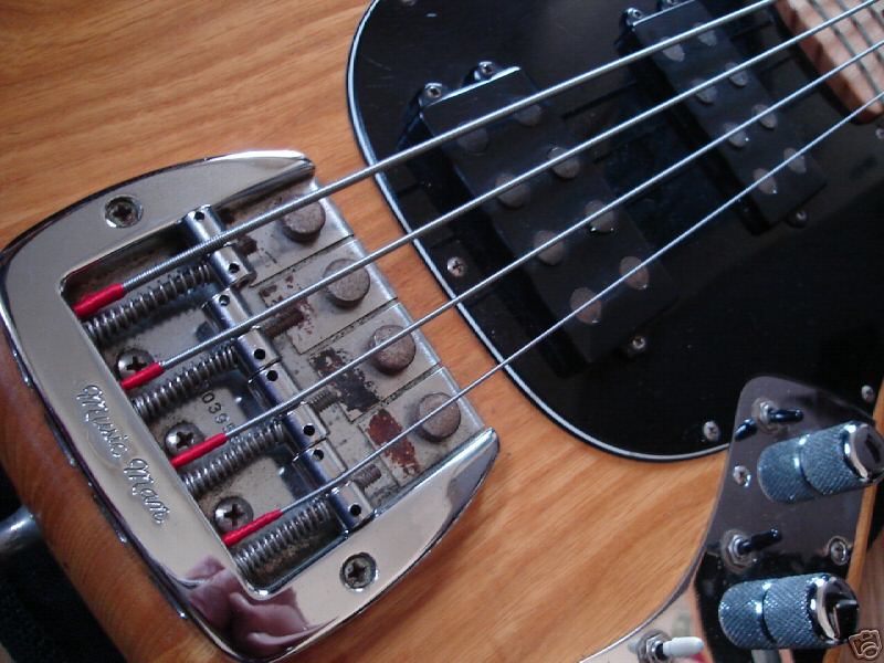  1979 MUSICMAN SABRE BASS