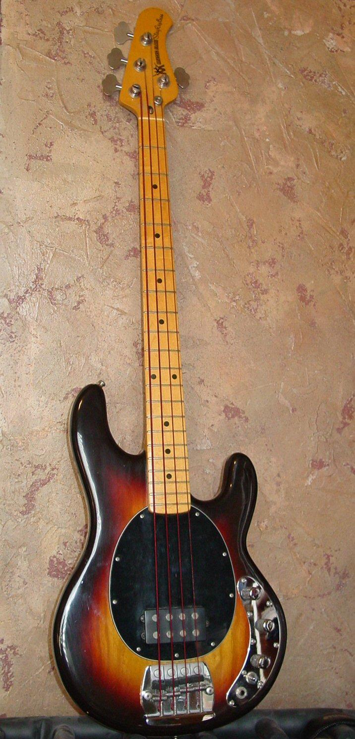 77年MUSIC MAN STINGRAY