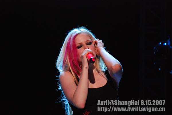 avril070815 (12).jpg