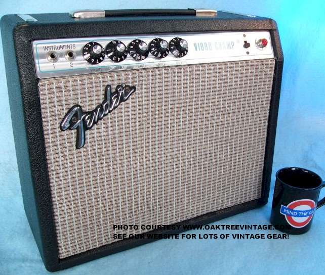 Fender_Vibro_Champ_Amplifier_web.jpg