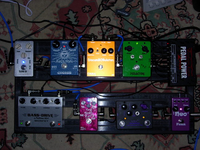 pedalboardDONE0507.jpg