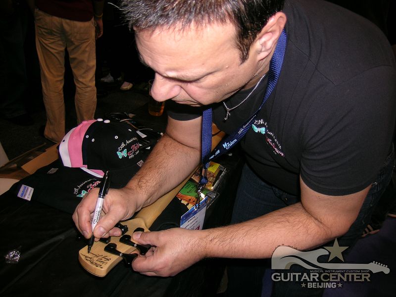 s2008NAMM SHOW 040.jpg