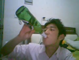 继续喝酒，继续吃肉
