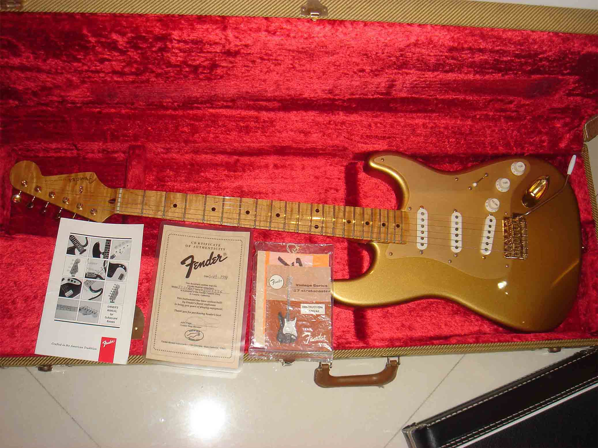 91-fender-cs-gold-top-1.jpg