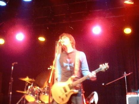 ap_20060713025218651.jpg