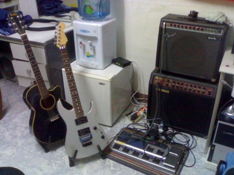 Fender showmaster-2.jpg