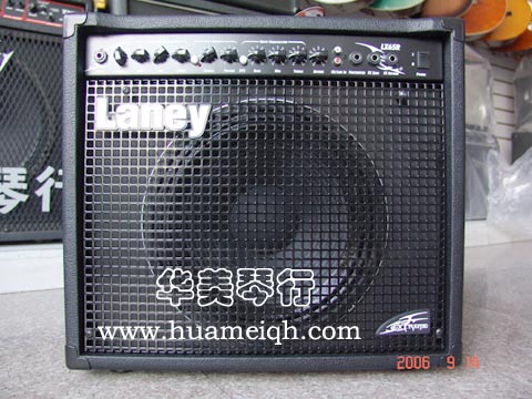  输出功率：65W  扬声器：12寸订制 双通道单输入