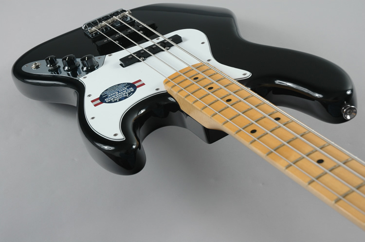 NEW 2008 Fender American Standard Jazz Bass9994.jpg