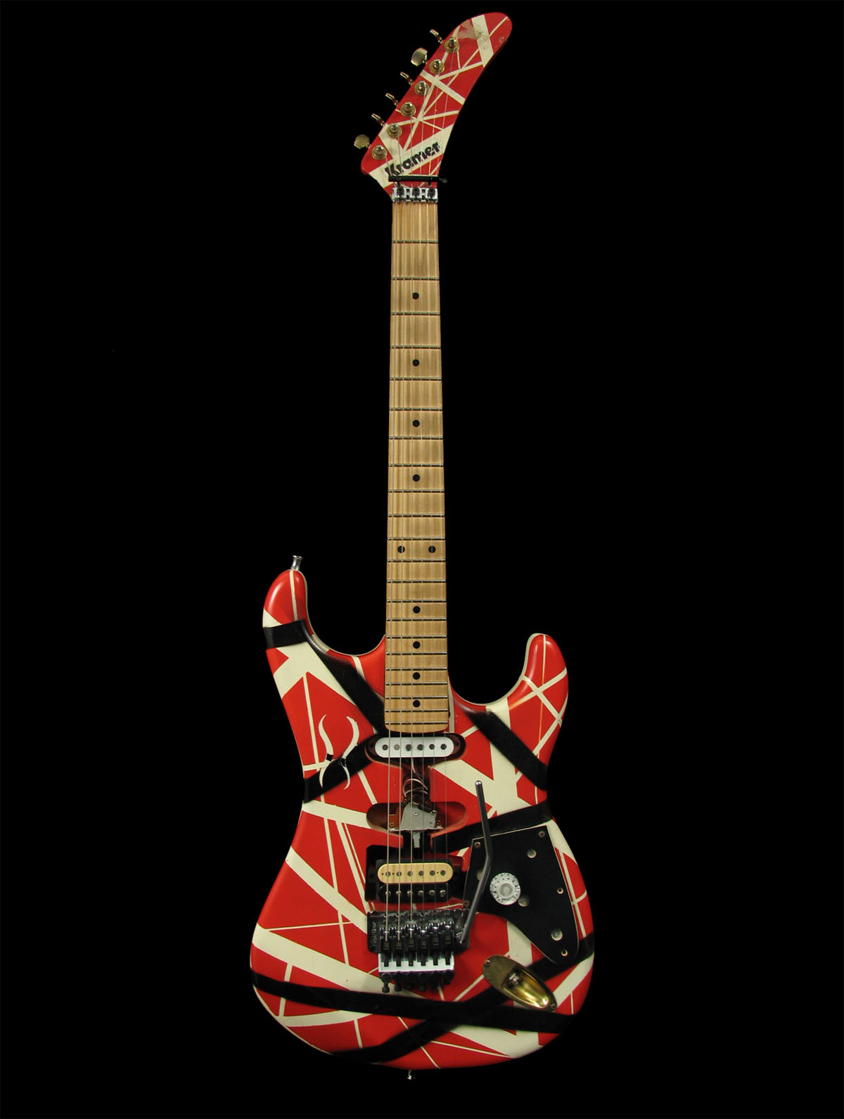 Kramer_EddieVanHalen_Original_EVHBlackRedWhiteStripes_IMG0014.jpg