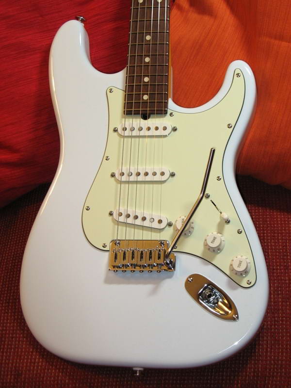 2007_Suhr_Classic_Body_Front_600x800.JPG