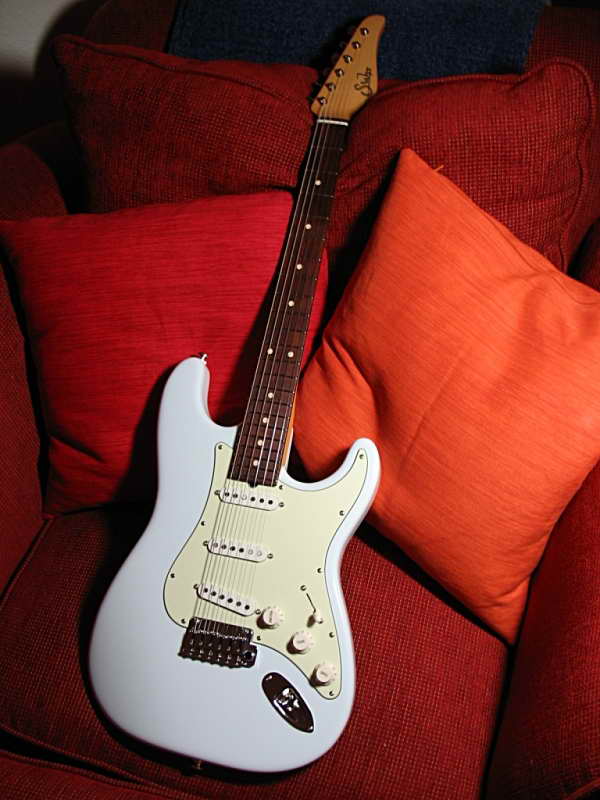 2007_Suhr_Classic_Front_600x800.JPG