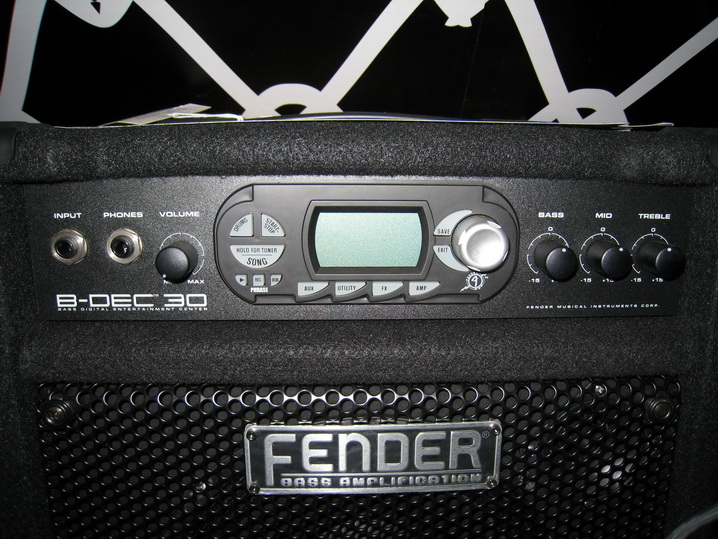 FENDER B-DEC30.jpg