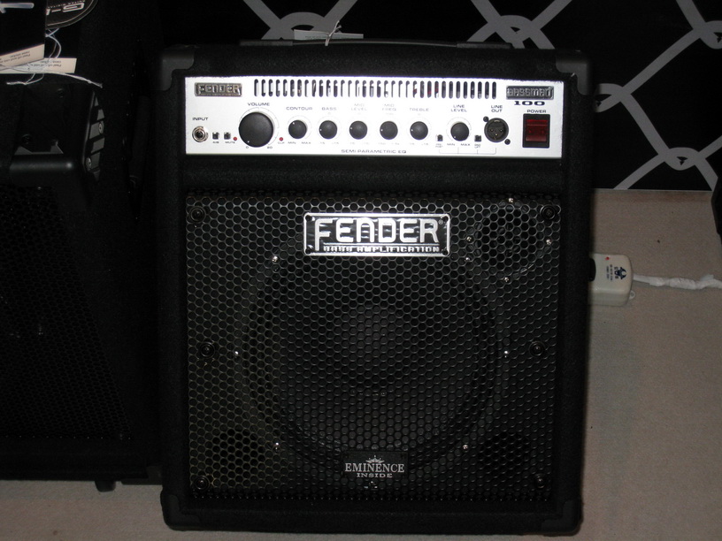 FENDER BASSMAN100.jpg