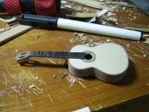 ssa45905-guitarzang.jpg