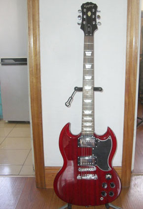 epiphone g400