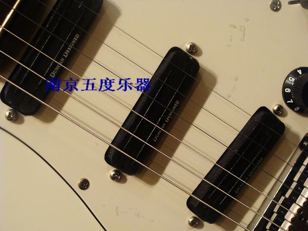 Deluxe Hot Rails Strat 0300510  双双双 3.JPG