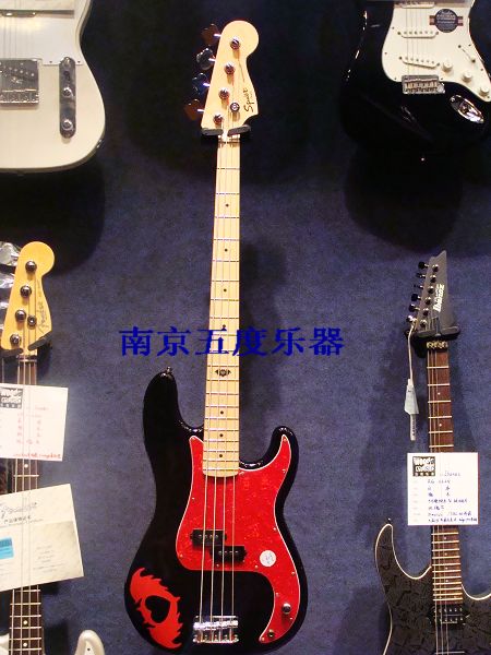 Pete Wentz Precision Bass0301074.JPG