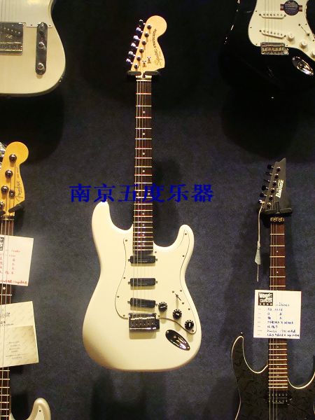 Deluxe Hot Rails Strat 0300510  双双双1.JPG