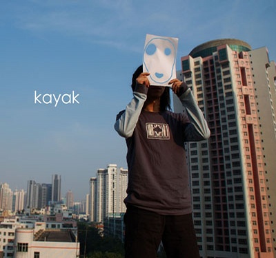 kayak 自己是也是一个电子艺人这里有他的试听 http://www.1724.cn/artist/kayak/main.htm