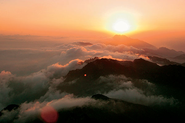 白云山.jpg