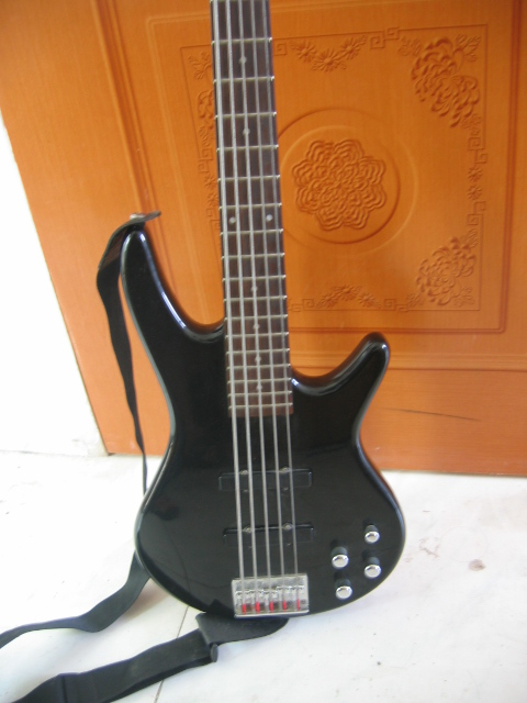 IBANEZ GIO405