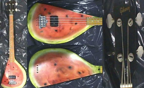 strange_guitar_08.jpg