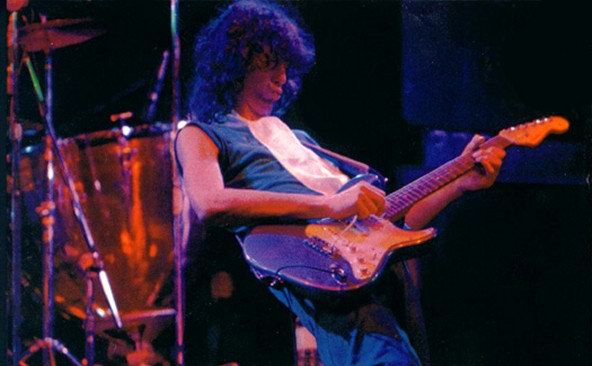 lake_placid_fender_strat2.jpg