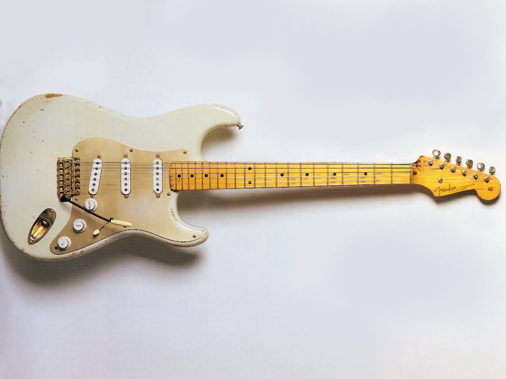 S4w-GTSW-023-DavidGilmour'sFenderStratocaster#0001.jpg