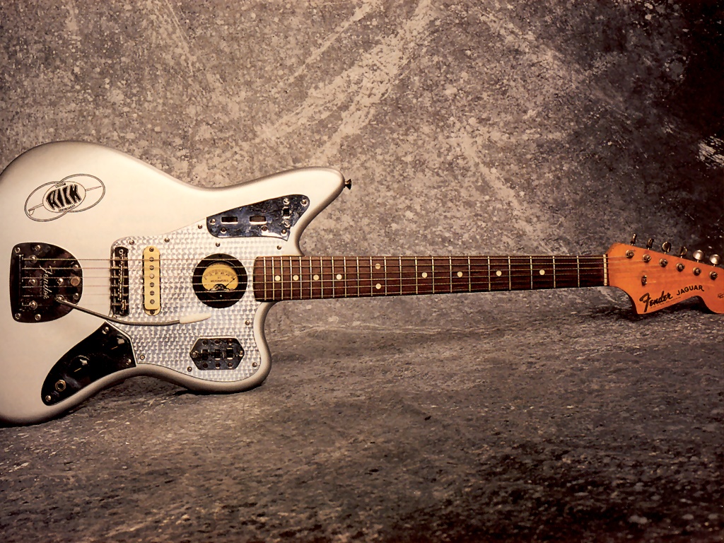 S4w-GTSW-020-BillyGibbon'sCustomizedFenderJaguar.jpg