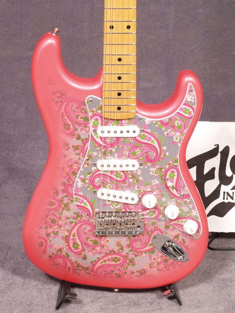 FENDER PINK PAISLEY TELECASTER REISSUE 18.jpg